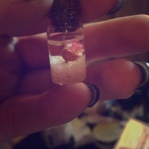 Aromatherapy pendant